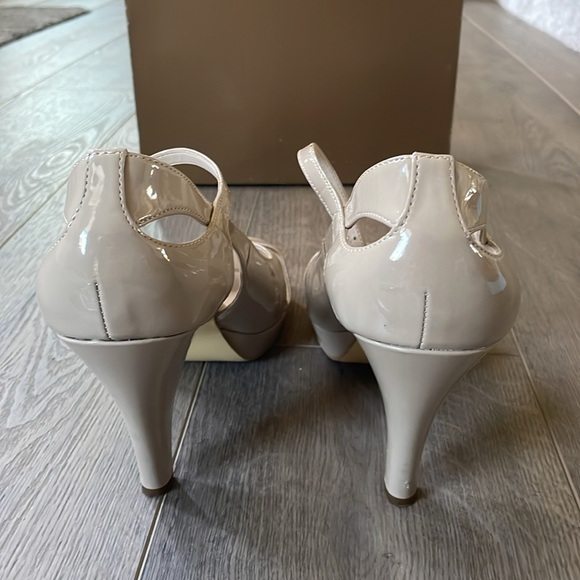 FRANCO SARTO nude strappy heels women’s size 10 - Picture 4 of 6